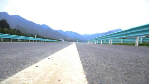 今日凌晨零時,凱里環城高速公路北段正式開通運行